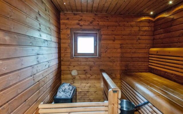 Holiday Home Kiehislevi a
