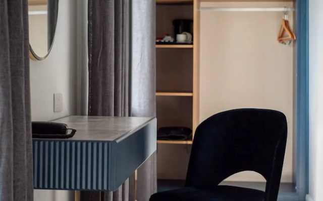 Woodenbridge Hotel & Lodge