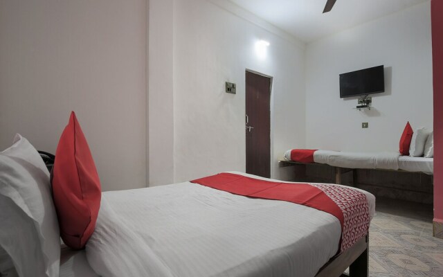 OYO 7476 Braganza Guest House