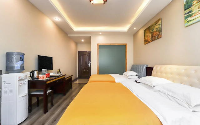 Mount Emei Happy Hotel