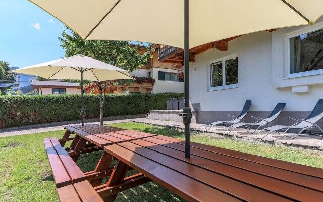 Comfortable Chalet in Ellmau Near Ski Slopes