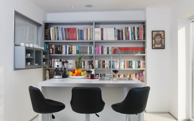 Exceptional Villa With Private Swimming Pool & Sea View