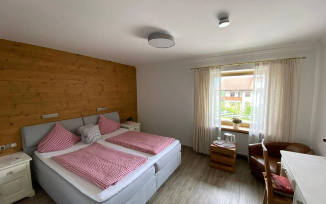 Alpinhotel INzeller