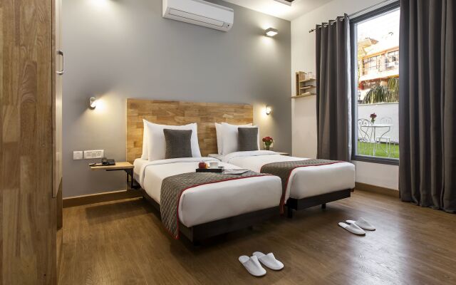 OYO Townhouse 040 Global Village Tech Park