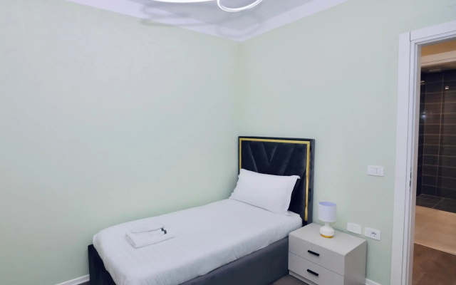 Miku Apartment - Captivating 3BDR At Olympic Residence