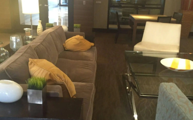Madison at Ballston by Exec Apartments