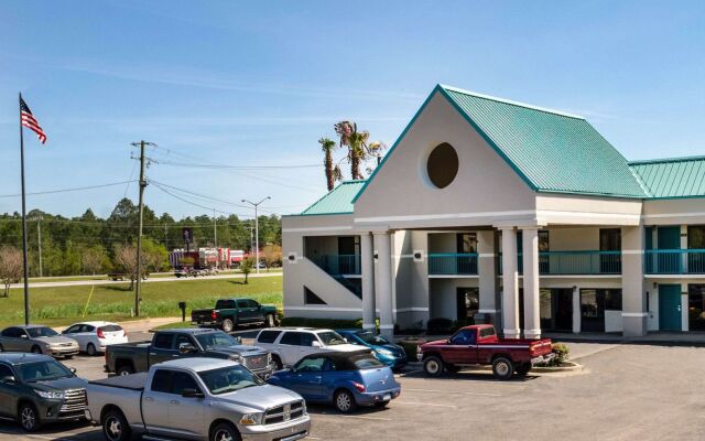 Econo Lodge Moss Point - Pascagoula