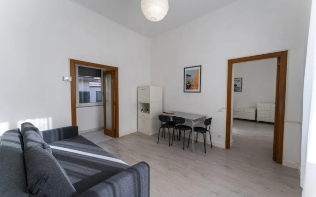 Via Annibale Caccavello 10 Primo Piano(No Front Desk Please Contact The Property 5 Days In Advance)
