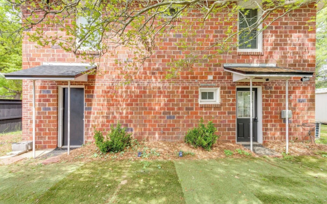 2 Mi to Dtwn Pensacola: Dog-friendly Apartment