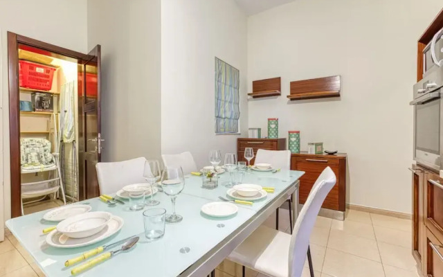 St James the Traditional 4-bed Townhouse Terrace