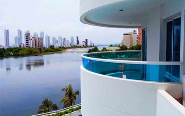 Torres del Lago Apartments