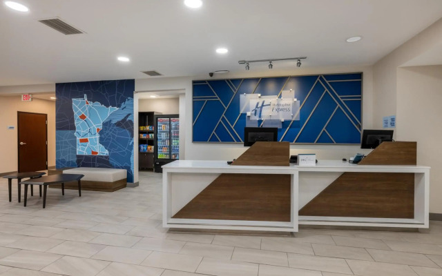 Holiday Inn Express Rochester South - Mayo Area by IHG