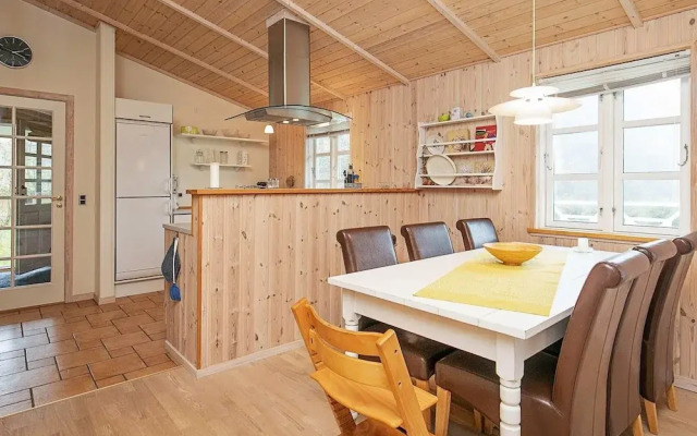 6 Person Holiday Home in Rodby-by Traum