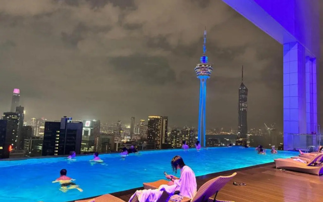 E Social Suites at Platinum KLCC