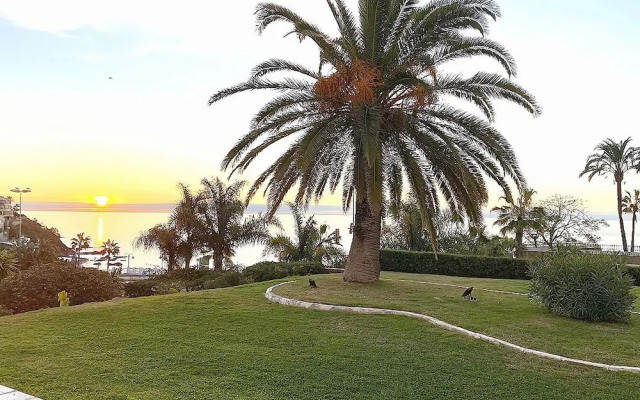 Amazing Seaside Apt in Benalmadena