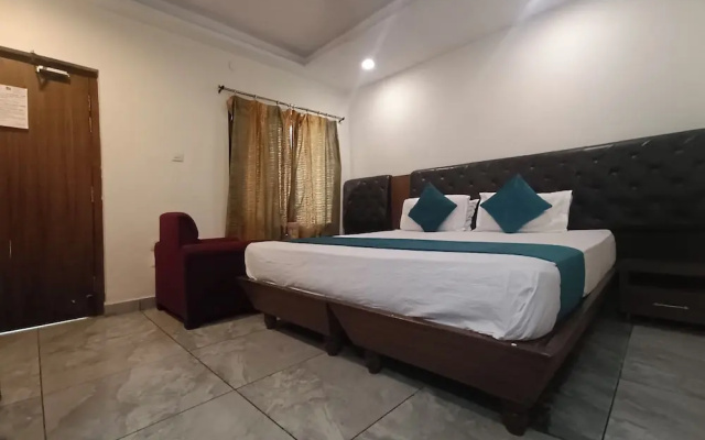 Hotel Ganga Azure