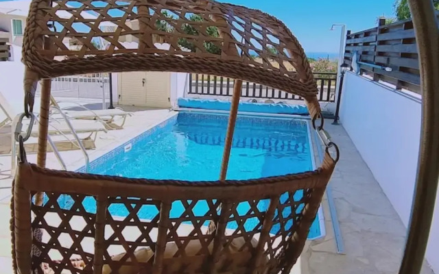 47 PEY - Peyia Kamelia Villa