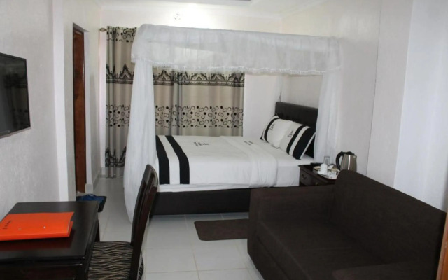 Chambai Safari Hotel