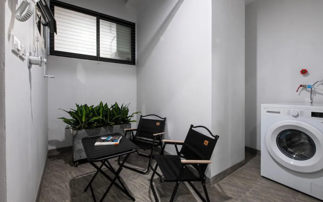 The Literature'N Central Hotel Ha Noi