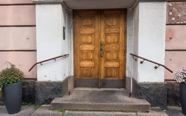 Roost Runeberginkatu