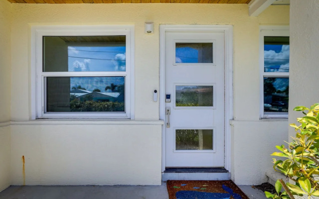 Palmetto Waterfront Vacation Rental w/ Boat Dock!