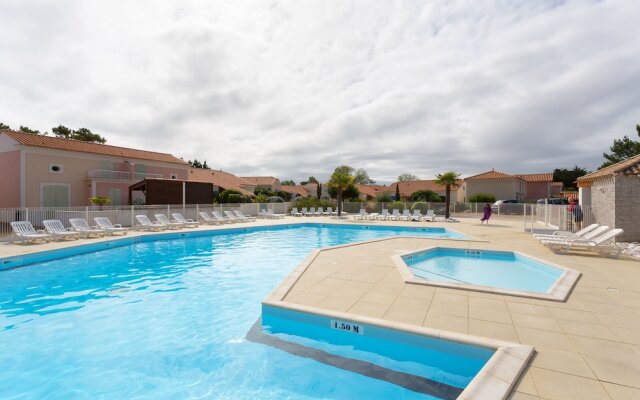 Madame Vacances Les Mas de St Hilaire