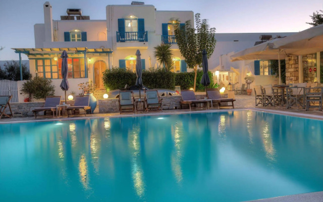 Zoumis Residence