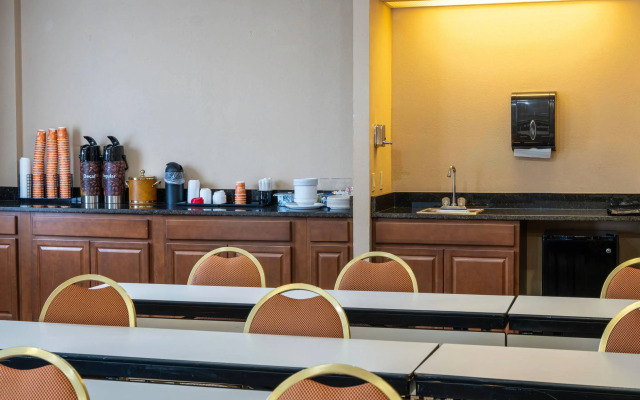 Comfort Inn & Suites Lakeland North I-4