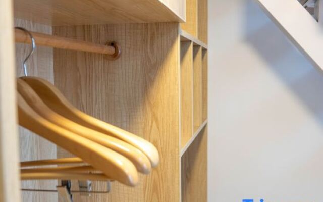 Fuying Mingting Shanghai Hotel (Jinshan Wanda Plaza)