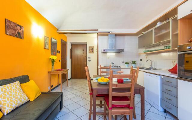 Sunny Apartment by Wonderful Italy