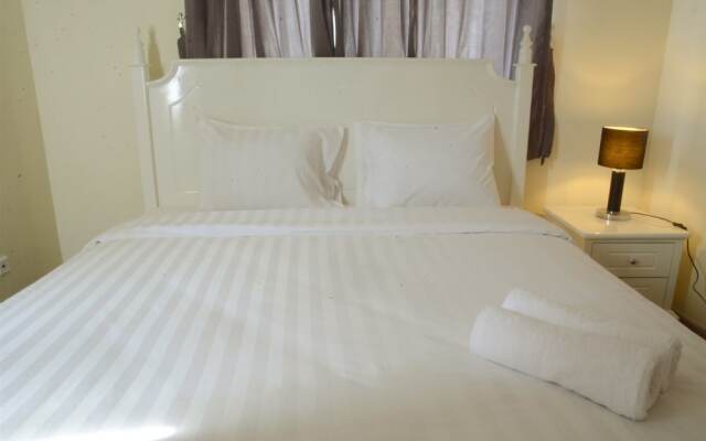 Luxury Design Grand Palace Kemayoran Apartment With Private Bathtub