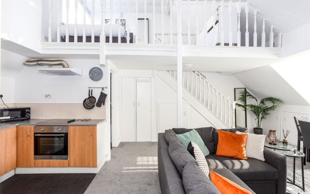 Elmsleigh Lofts by Sorted Stay