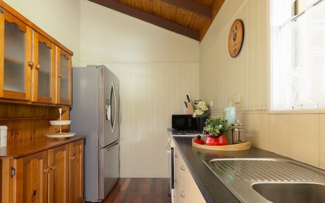 Jacaranda Cottages