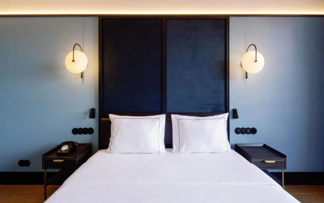 The Editory Riverside Hotel, an Historic Hotel