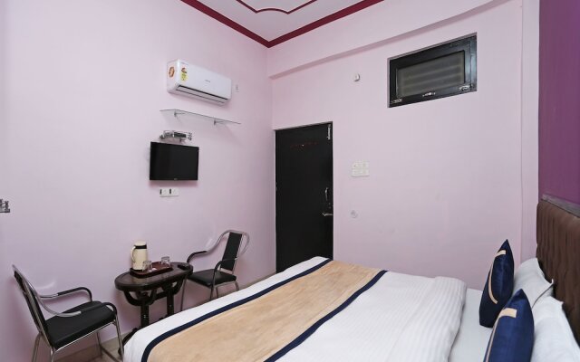 OYO 10827 Hotel Dev Bhoomi