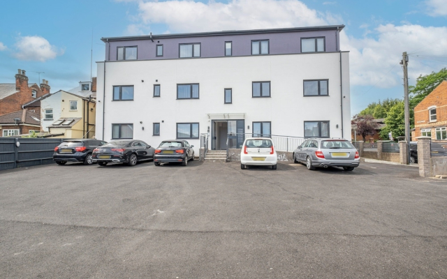Oxford Rd 2 Bed Serviced Apartment