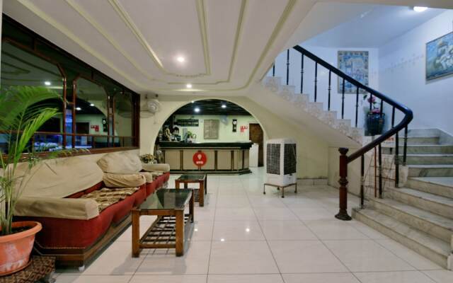 OYO 1294 Hotel Padmini International