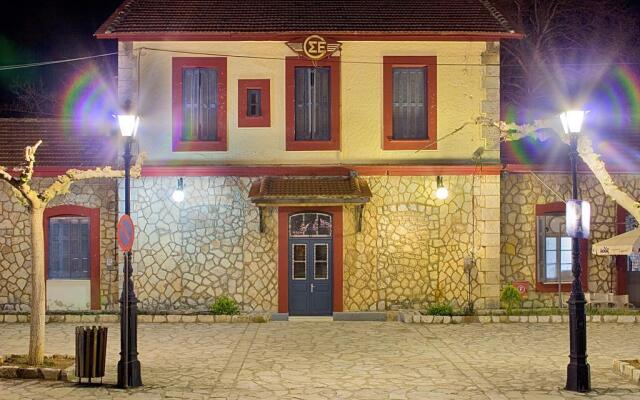 Charoula Rooms