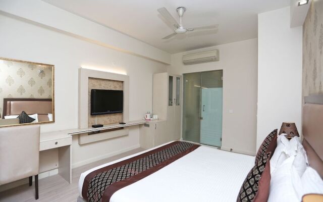 Emblem Hotel Hero Honda Chowk Gurugram