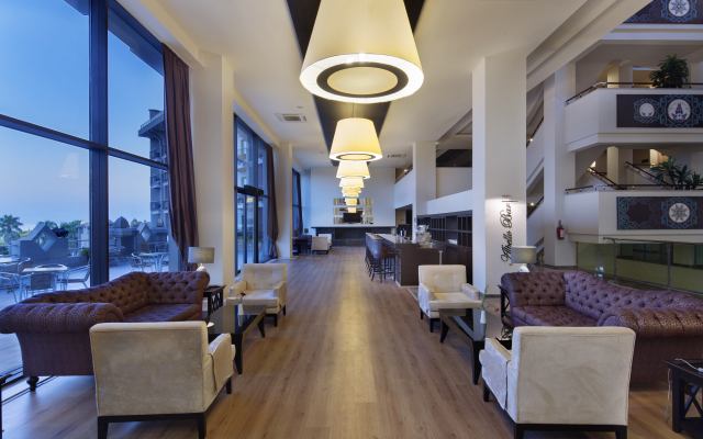 Lago Hotel