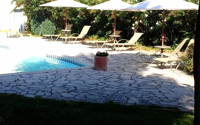 Hôtel la Bastide des Monges