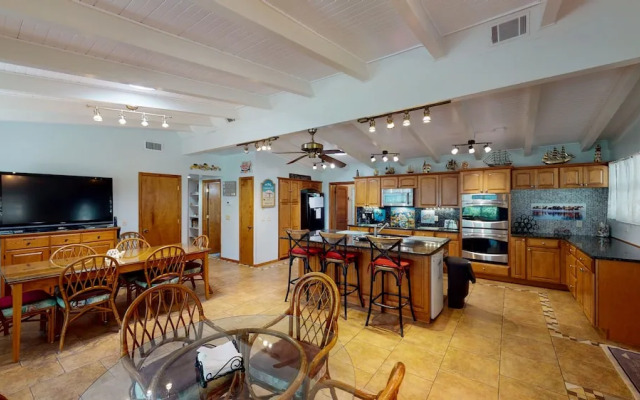 Barronhaus 4 Bedroom Home