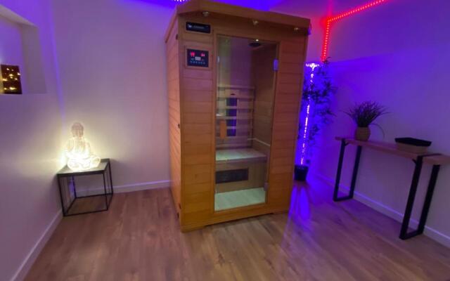 COSY & SPA Appartement Luxe JACUZZI SAUNA Suite Cristal