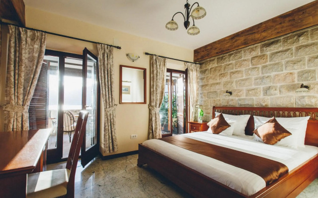 Hotel Carrubba