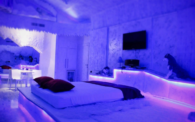 Silk Motel