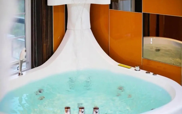 Nami Island Nara Spa Pension