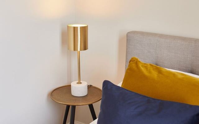 Host Stay Artsbank Apartment