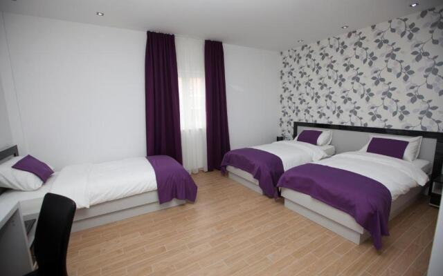 Rooms Ino