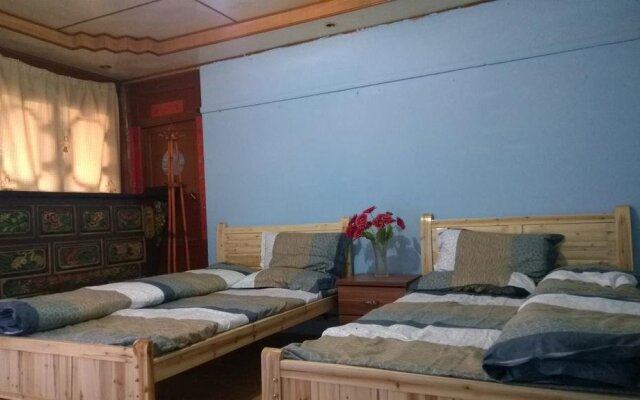 Dali Xizhou Xingzou Youth Hostel