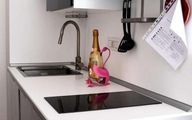 Sunny Apartment Bari